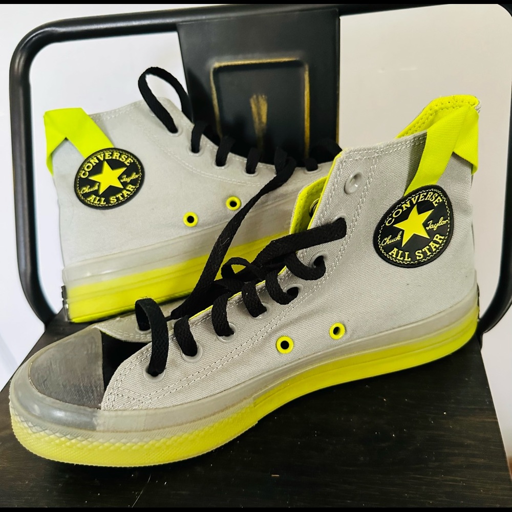 Converse all stars high tops size 7 mens